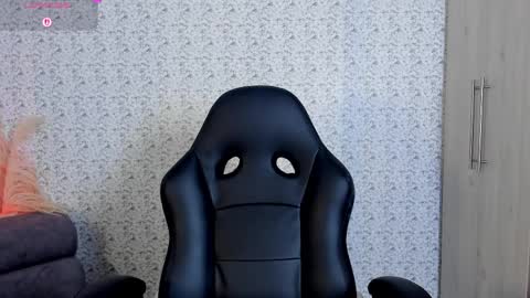 Sara jones   online show from 04/02/26, 06:16