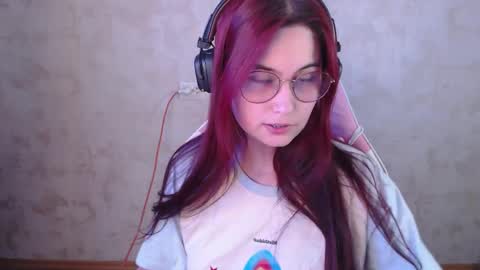 Snapshot of sarakinski chatting on 05/25/26, 03:07 Sara online show from 05/25/26, 03:07