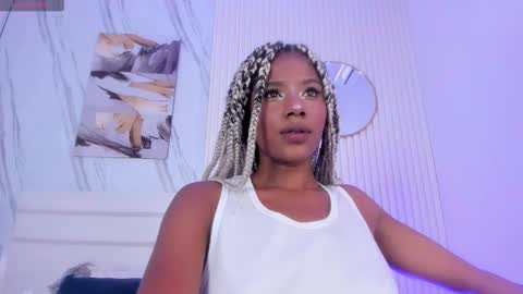 Snapshot of saralewwis chatting on 02/16/26, 11:39 Sara Lewis online show from 02/16/26, 11:39