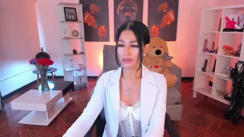 saralife69 online show from 11/28/25, 12:08