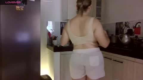 sara martinez online show from 02/17/26, 05:30