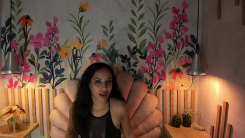 Snapshot of saramyers chatting on 05/29/26, 01:58 Sara online show from 05/29/26, 01:58