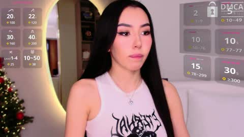 Mia online show from 02/02/25, 06:58