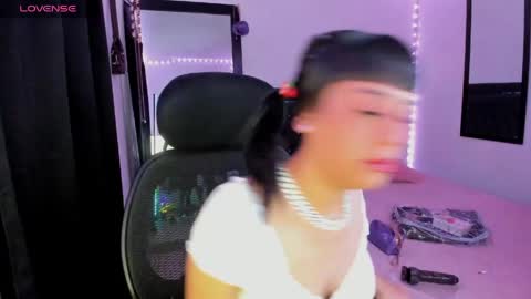 Snapshot of sarapiink chatting on 05/16/26, 06:21 Sara online show from 05/16/26, 06:21