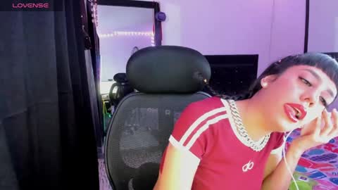 Snapshot of sarapiink chatting on 05/20/26, 04:51 Sara online show from 05/20/26, 04:51