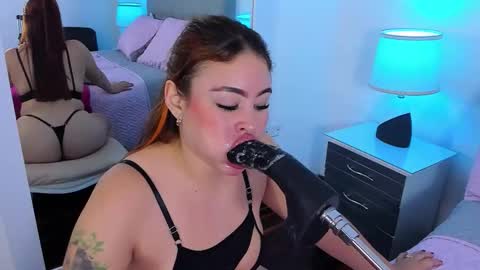 sararendon online show from 02/26/26, 01:43