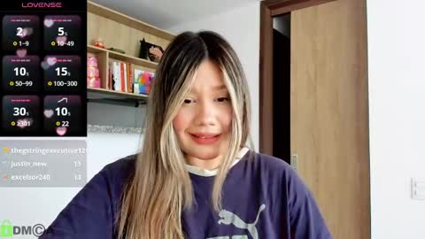 Sara  sarasmithfun by instagram online show from 01/28/25, 09:08