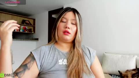 Sara  sarasmithfun by instagram online show from 02/05/25, 09:07