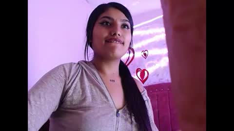 sarastonesx online show from 02/19/25, 09:17