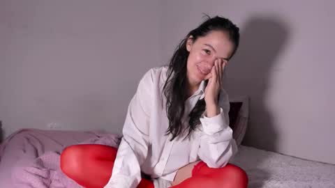 Sara   online show from 02/17/26, 11:00