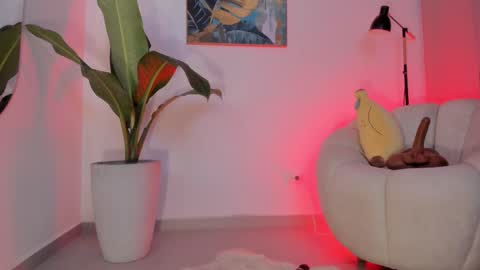 Sara Winstone online show from 11/07/25, 11:16