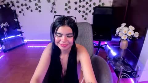 saray__jones online show from 01/20/25, 07:14