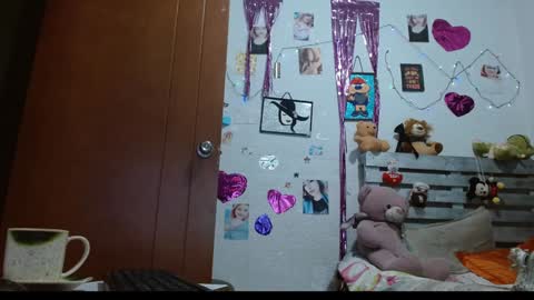 Sara Jimenez online show from 12/18/24, 07:47