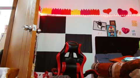 Sara Jimenez online show from 04/11/26, 07:45