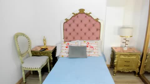 Saray online show from 04/24/26, 11:23