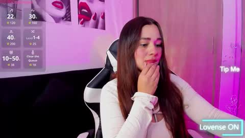 Snapshot of saray_mendoza chatting on 02/28/26, 12:11 Saray Mendoza online show from 02/28/26, 12:11