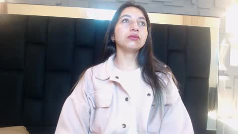 Snapshot of saray_pink chatting on 01/08/26, 11:45 Saray Pink online show from 01/08/26, 11:45