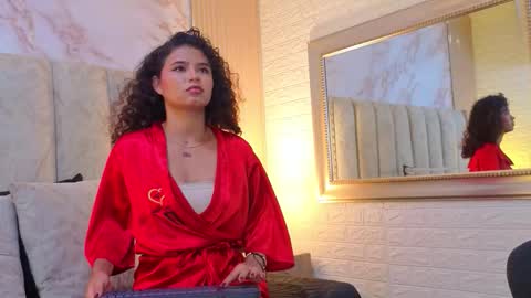 Snapshot of sarayvegax chatting on 03/25/26, 02:01 sarayvegax online show from 03/25/26, 02:01