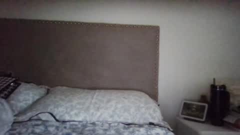 Sara online show from 09/13/25, 01:33