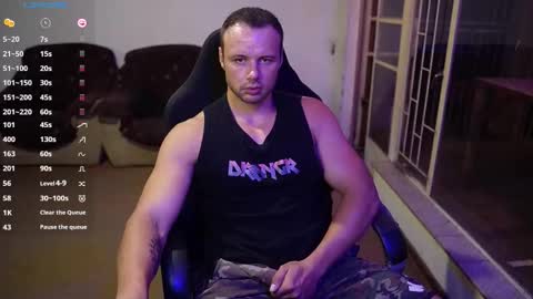 Snapshot of sargentsaltnpepa chatting on 11/06/25, 08:21 SargentSaltNPepa online show from 11/06/25, 08:21