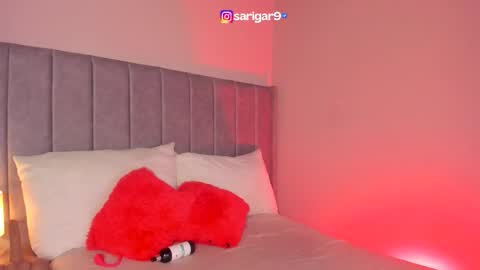 Sara Garcia online show from 10/31/25, 04:57