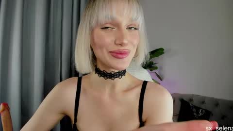 Your Selena 3 online show from 04/26/26, 03:04