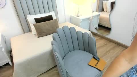 sarit_ online show from 05/05/26, 11:51