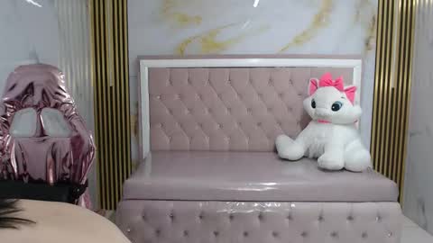 Sara  online show from 02/18/26, 10:17