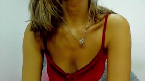 sarita_jones23 online show from 01/06/25, 12:05