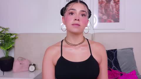 Sara online show from 11/15/25, 09:21