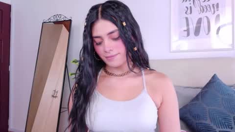 Sara online show from 11/19/25, 08:20