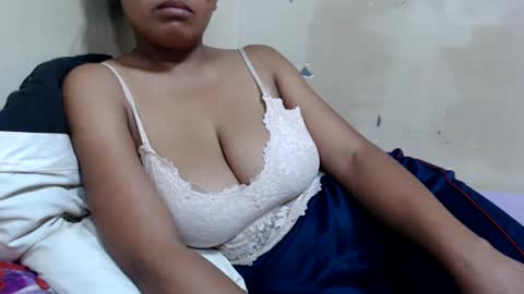 saronette online show from 12/18/24, 10:08