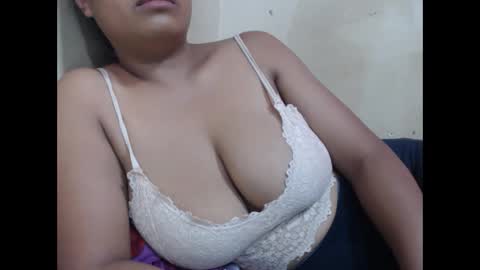 saronette online show from 02/20/25, 11:31