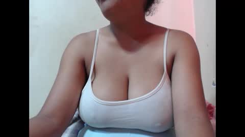 saronette online show from 11/04/25, 05:28