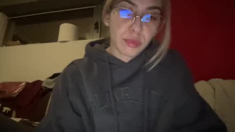 Sarrah online show from 01/14/25, 09:20