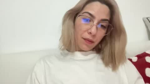 Sarrah online show from 01/19/25, 09:55