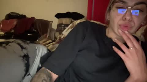 Sarrah online show from 01/23/25, 11:47