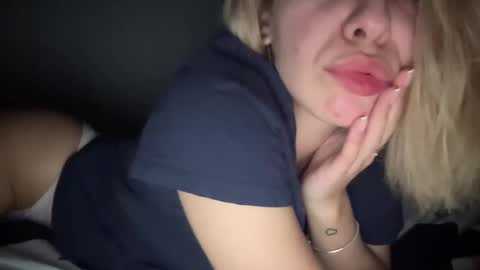 Sarrah online show from 01/27/25, 09:33