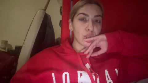 Sarrah online show from 02/01/25, 10:34