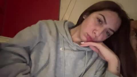 Sarrah online show from 03/10/25, 02:06