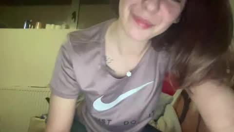 Sarrah online show from 03/12/25, 08:31