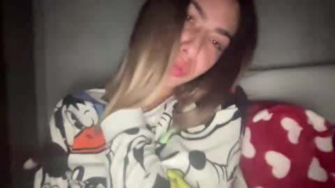 Sarrah online show from 11/06/25, 10:54