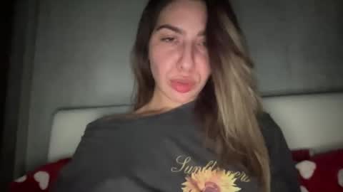 Sarrah online show from 11/24/25, 10:53