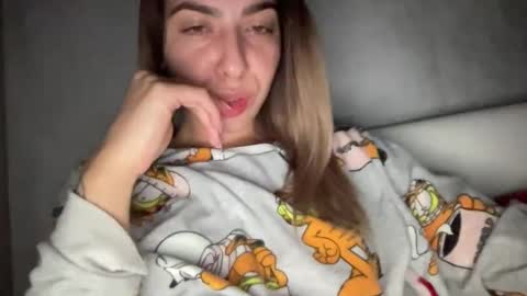 Sarrah online show from 11/28/25, 10:23