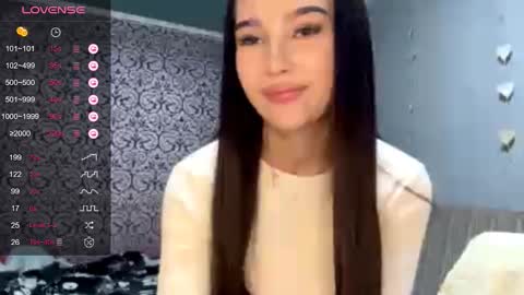 Snapshot of sary_vibe chatting on 10/21/25, 03:13 Valentina online show from 10/21/25, 03:13