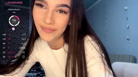 Snapshot of sary_vibe chatting on 10/24/25, 03:19 Valentina online show from 10/24/25, 03:19