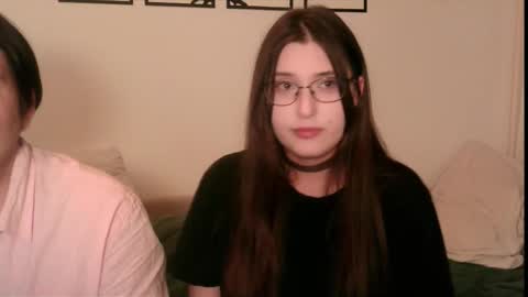 Snapshot of sasakyra chatting on 09/15/25, 06:52 sasakyra online show from 09/15/25, 06:52