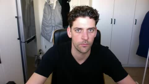 Snapshot of sascha934312 chatting on 01/10/25, 11:11 Sascha online show from 01/10/25, 11:11