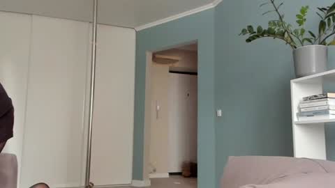 Sasha online show from 01/24/25, 09:28