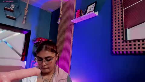 Snapshot of sasha_jagger chatting on 02/26/26, 03:55 Zadbi online show from 02/26/26, 03:55